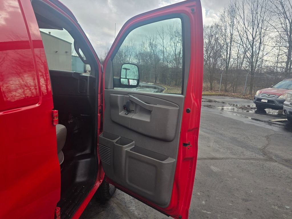 Used 2020 GMC Savana 2500 Extended w/ Driver Convenience Package image 35