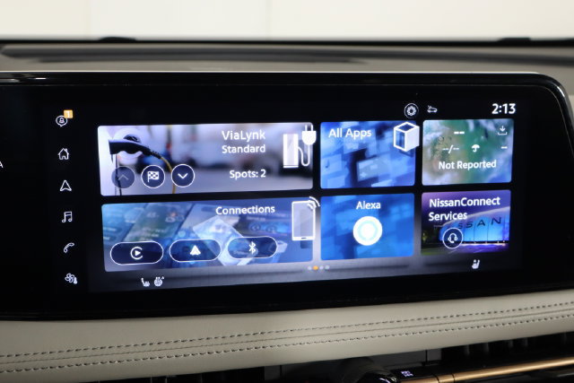 Used 2023 Nissan Ariya AWD image 30