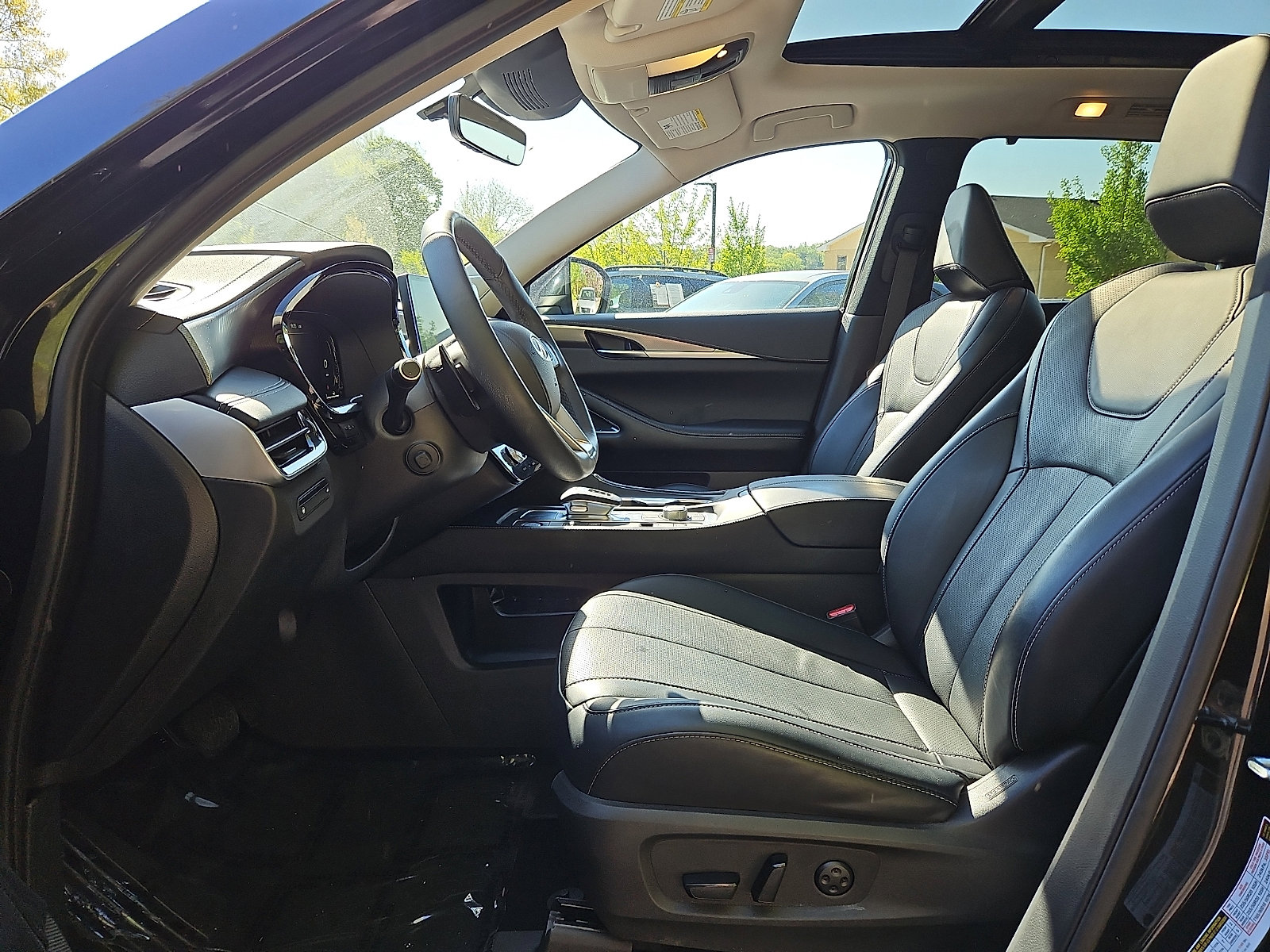 Used 2023 INFINITI QX60 Luxe w/ Performance Audio Package AWD/4WD image 13