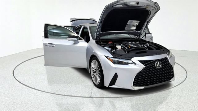 Used 2023 Lexus IS 300 w/ Premium Package RWD image 12