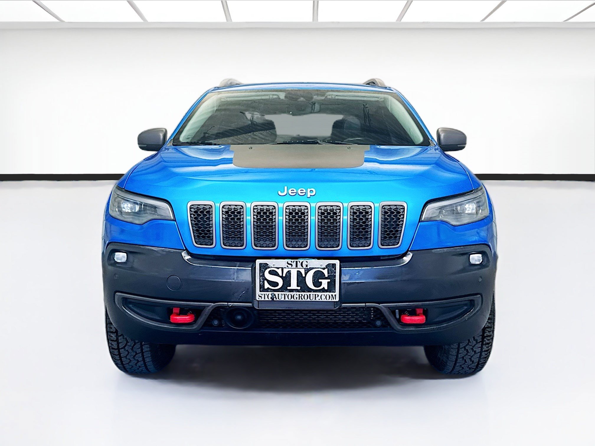 Used 2020 Jeep Cherokee Trailhawk AWD/4WD image 2