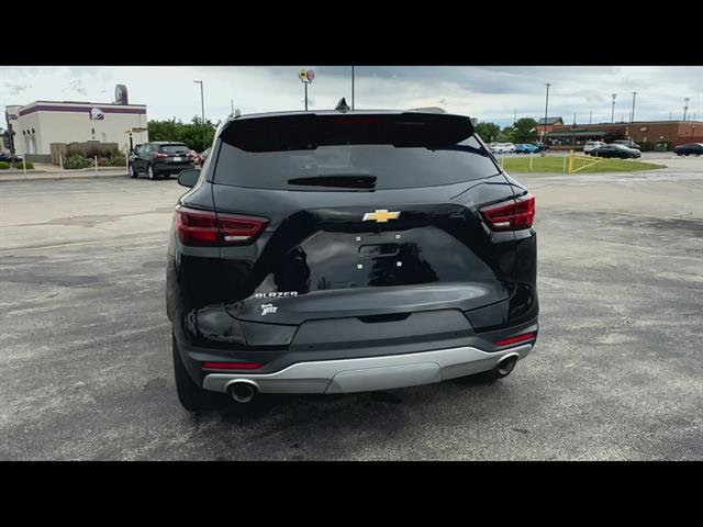 Used 2024 Chevrolet Blazer LT w/ Convenience Package image 7