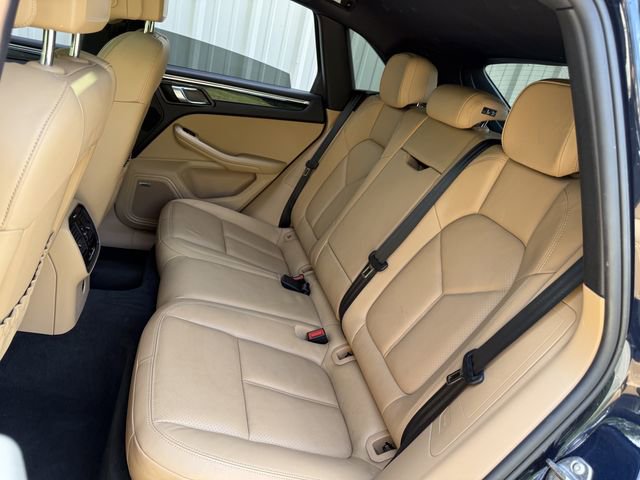 Used 2017 Porsche Macan image 19