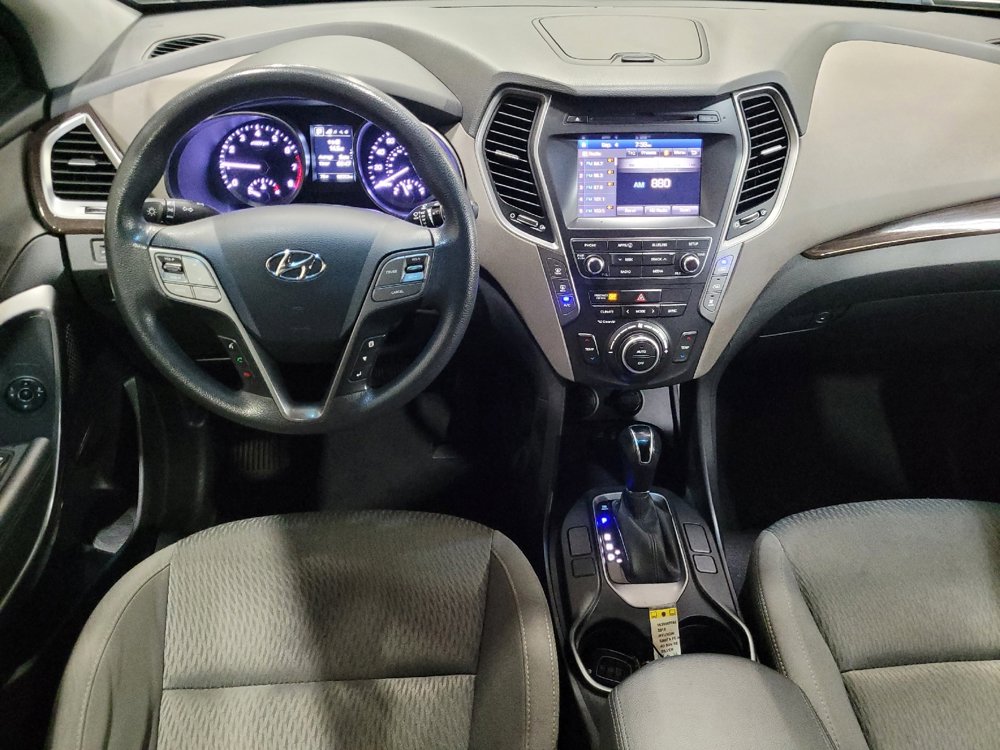 Used 2018 Hyundai Santa Fe SE image 22
