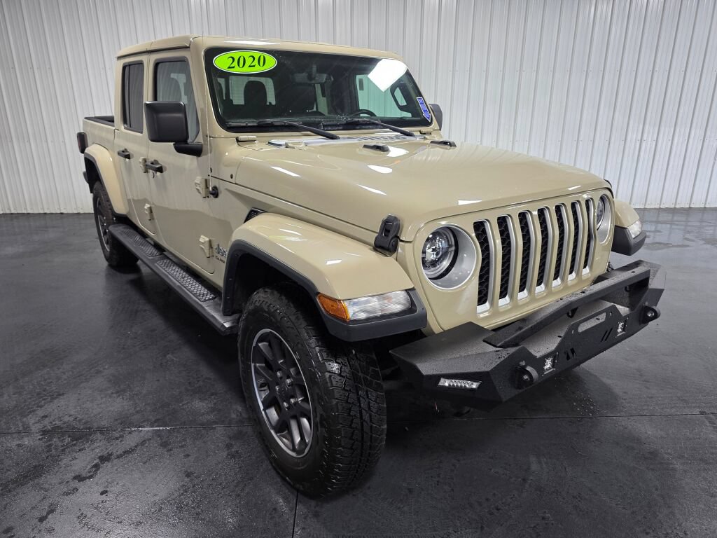 Used 2020 Jeep Gladiator Overland AWD/4WD image 2