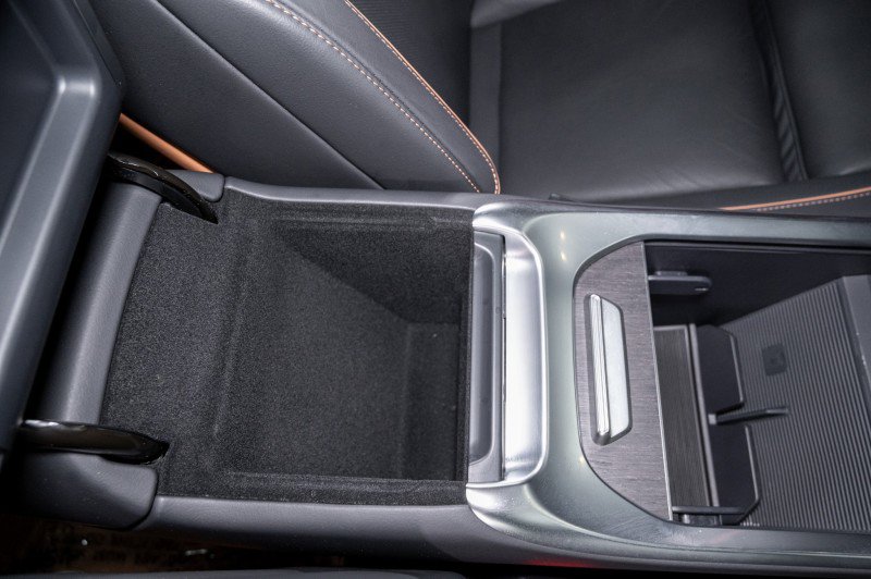 Used 2025 Lucid Air Touring image 26