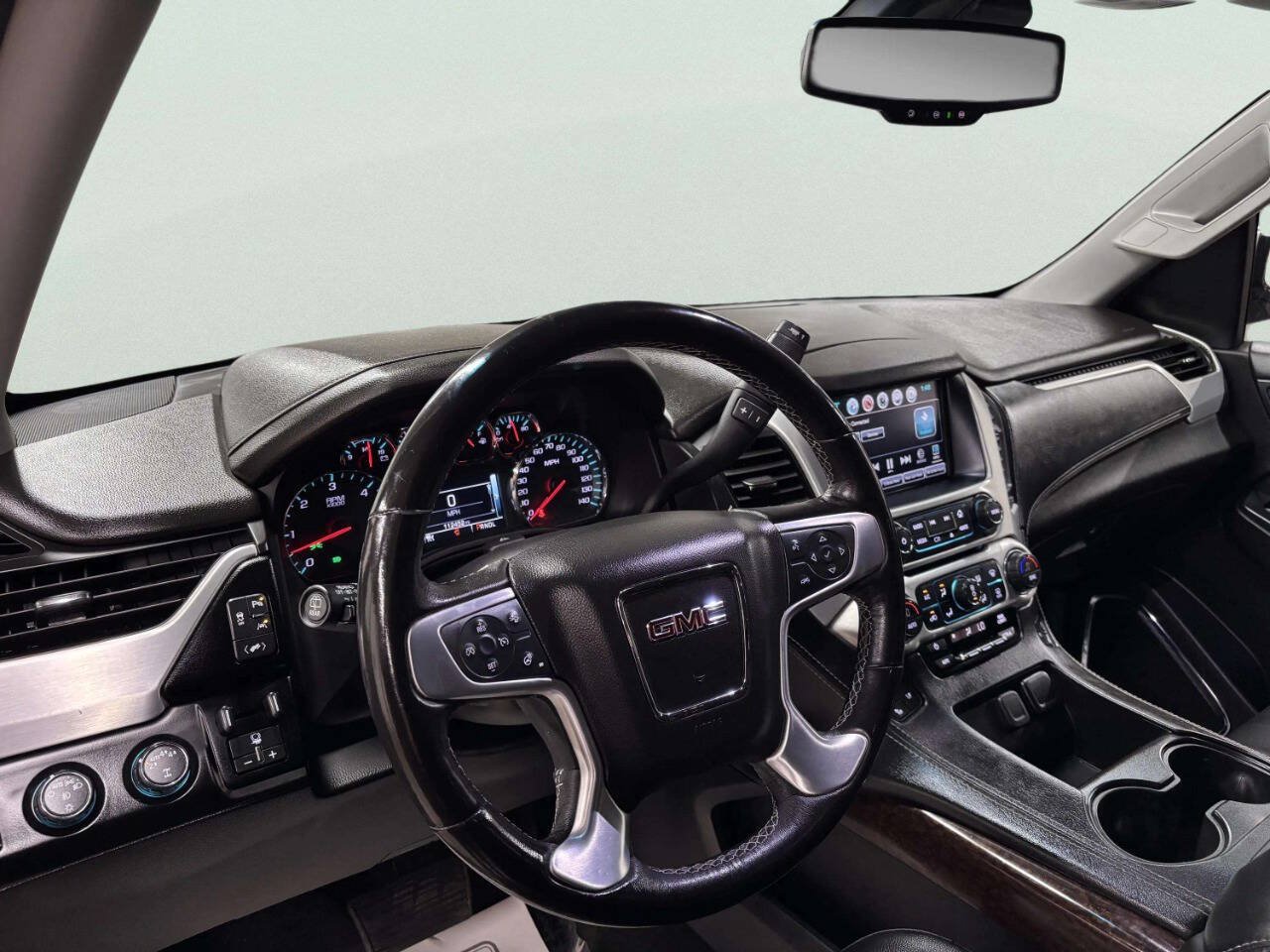 Used 2018 GMC Yukon SLT w/ Open Road Package AWD/4WD image 16