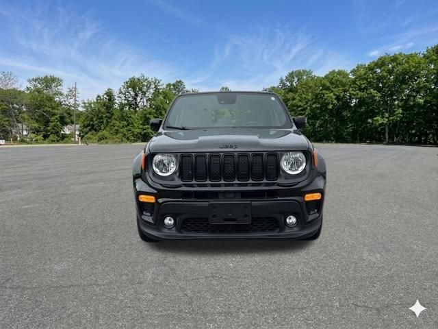 Used 2022 Jeep Renegade Altitude w/ Sun/Sound Group AWD/4WD image 3