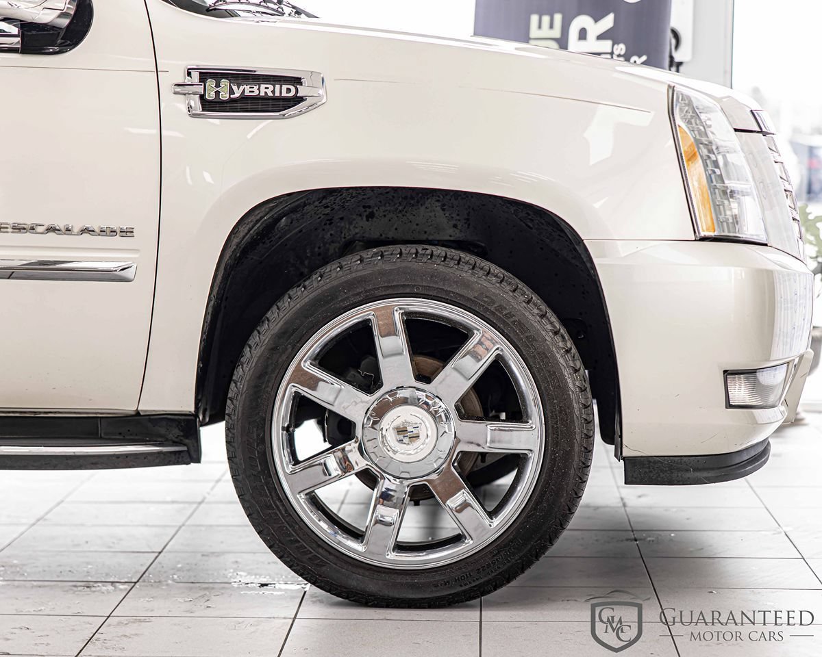 Used 2010 Cadillac Escalade 2WD Hybrid image 11