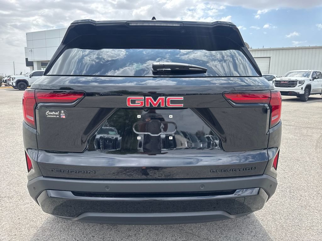 Used 2026 GMC Terrain Elevation w/ Elevation Premium Package FWD image 5