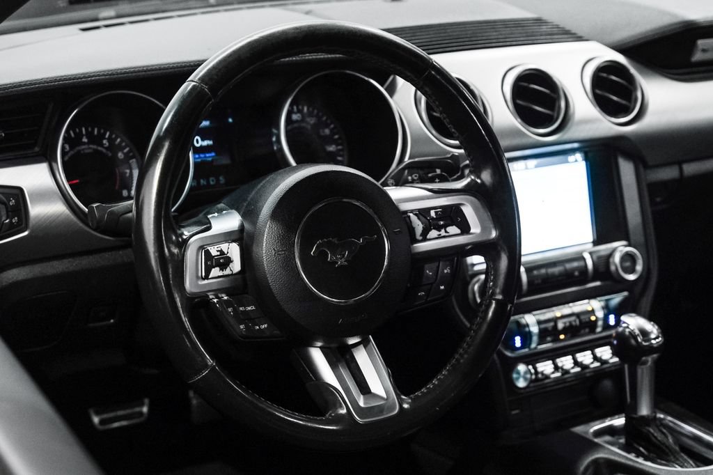 Used 2019 Ford Mustang Coupe RWD image 20