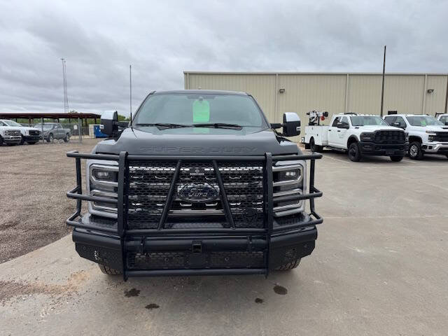 Used 2024 Ford F250 Platinum AWD/4WD image 2