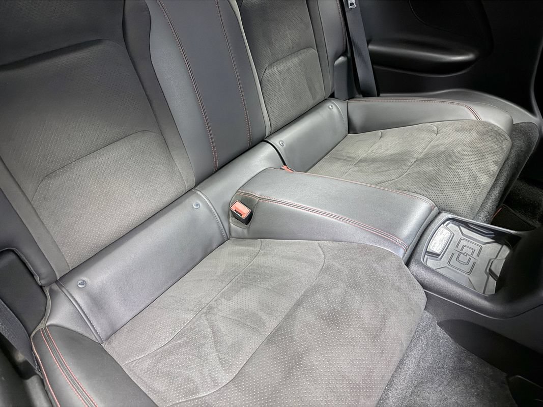Used 2018 Chevrolet Camaro ZL1 RWD image 14