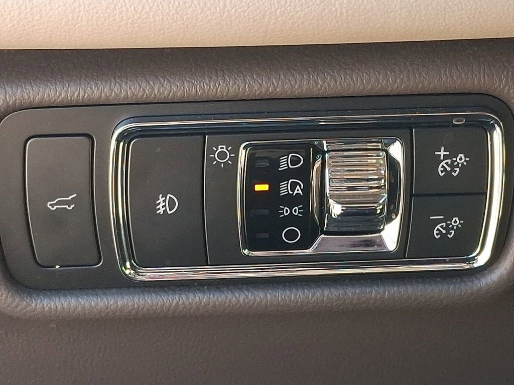 Used 2020 Lincoln Aviator Reserve w/ Equipment Group 202A image 26