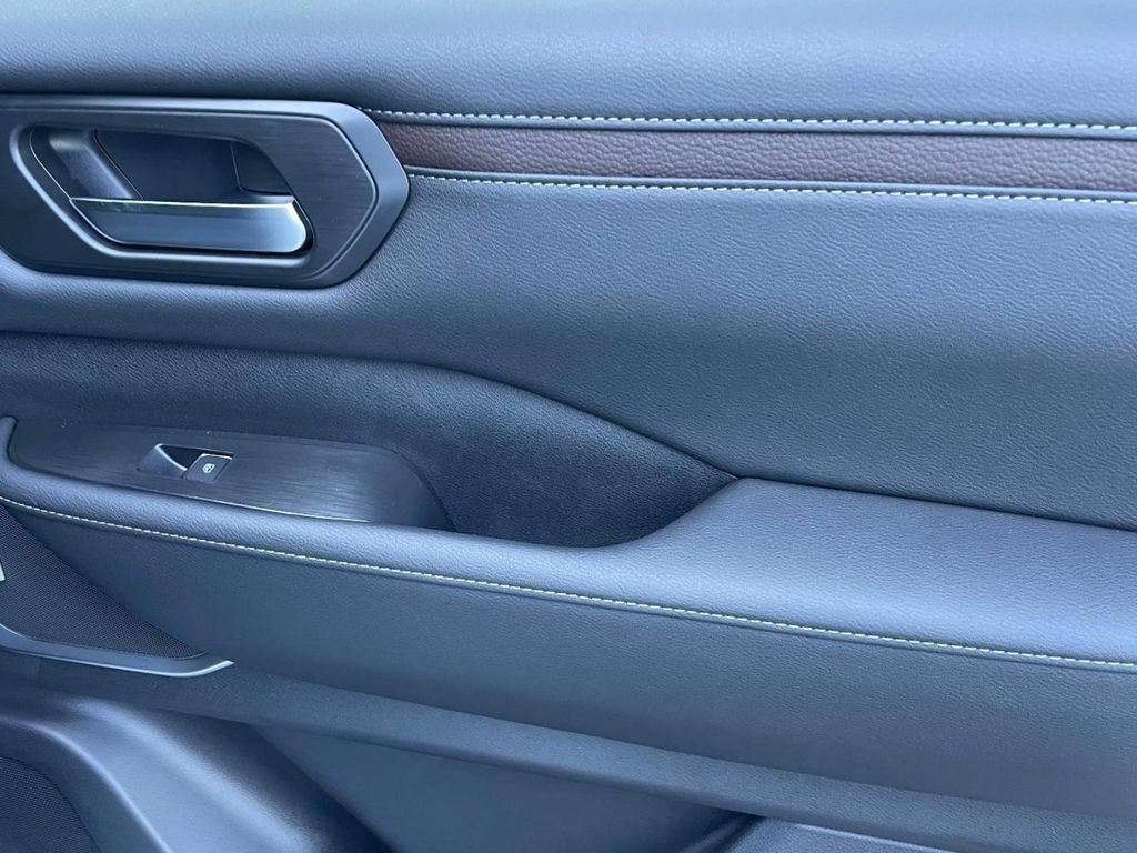New 2026 Nissan Armada Platinum Reserve AWD/4WD image 13