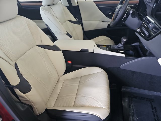 New 2025 Lexus ES 350 Ultra Luxury image 10