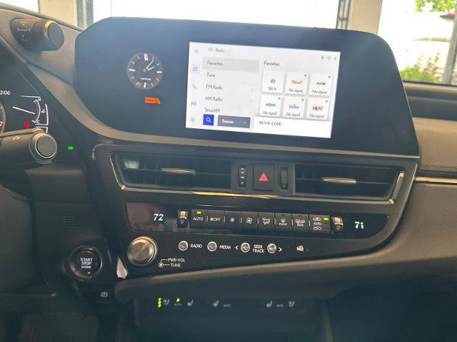 Used 2024 Lexus ES 350 w/ Premium Package FWD image 5
