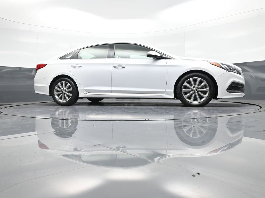 Used 2016 Hyundai Sonata Limited w/ Option Group 04 image 29