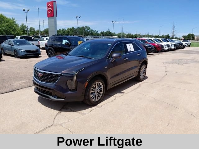 Used 2025 Cadillac XT4 Premium Luxury FWD image 9