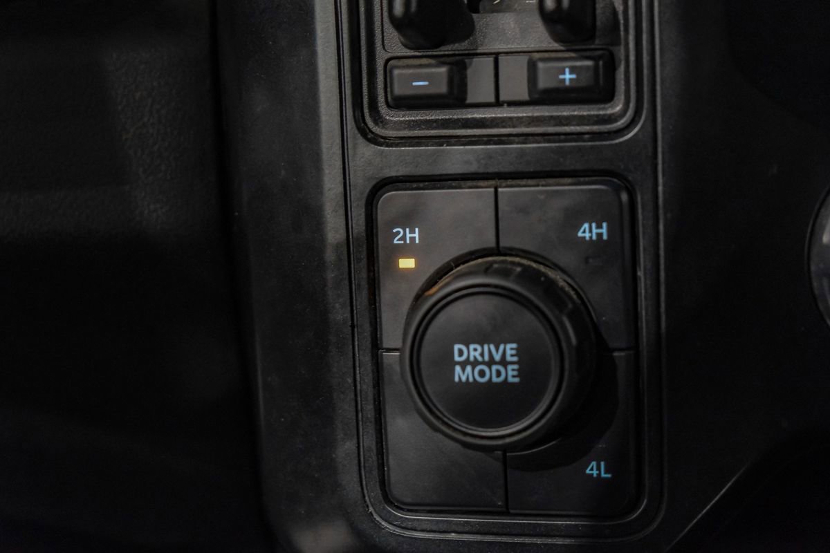 Used 2024 Ford F350 Lariat w/ FX4 Off-Road Package image 29