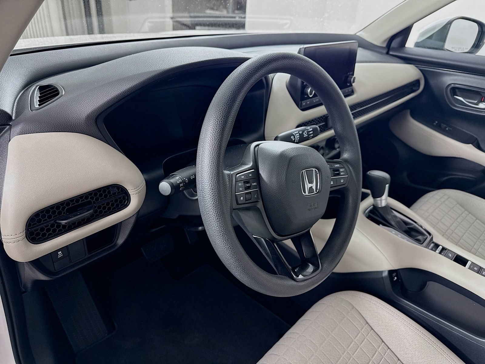 Used 2024 Honda HR-V LX image 7