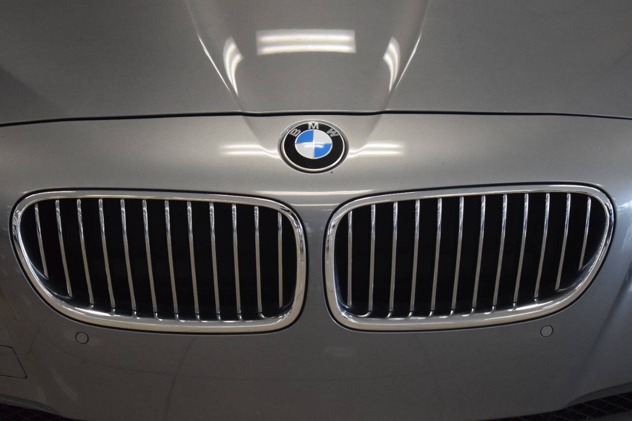 Used 2012 BMW 528i Sedan RWD image 9