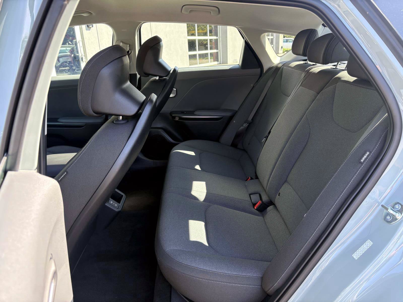 Certified 2025 Kia K4 FWD image 28