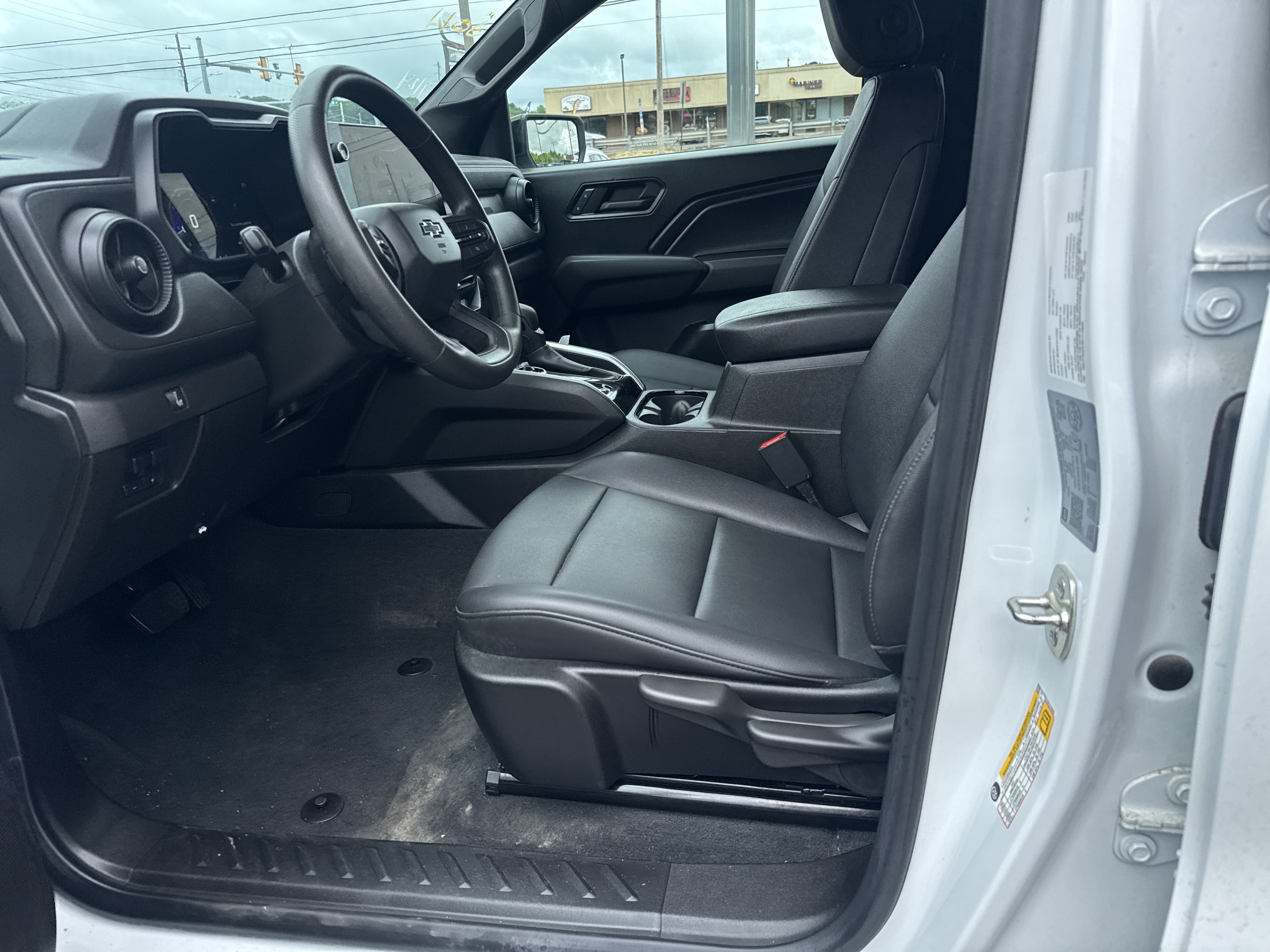 Used 2024 Chevrolet Colorado Trail Boss w/ Safety Package AWD/4WD image 12