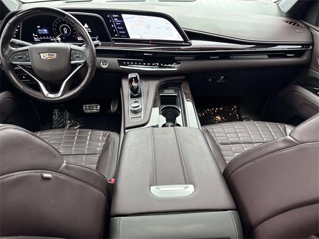 Used 2023 Cadillac Escalade Sport Platinum w/ LPO, ONYX Package image 17