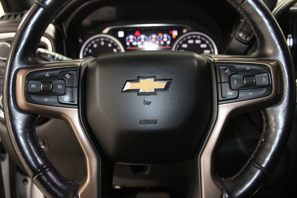 Used 2019 Chevrolet Silverado 1500 High Country w/ Technology Package AWD/4WD image 33