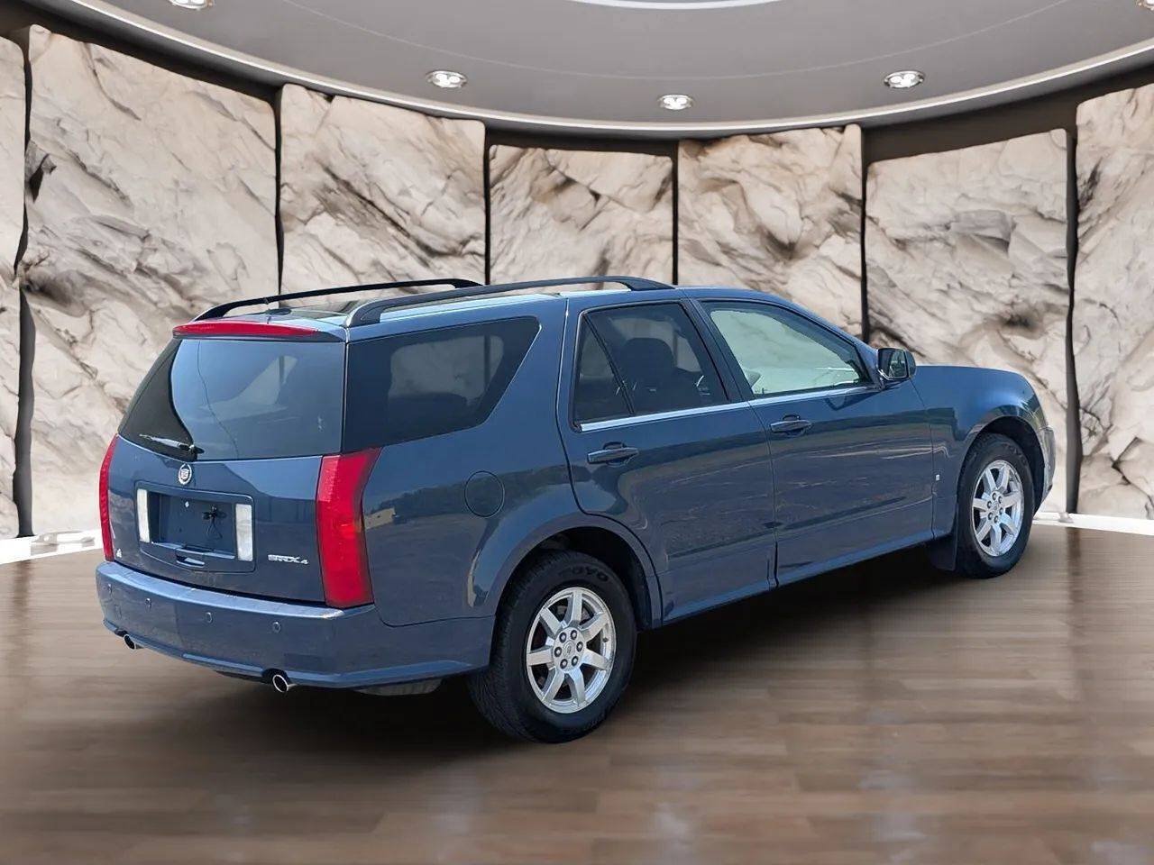 Used 2009 Cadillac SRX AWD w/ Third Row Seating Package image 3