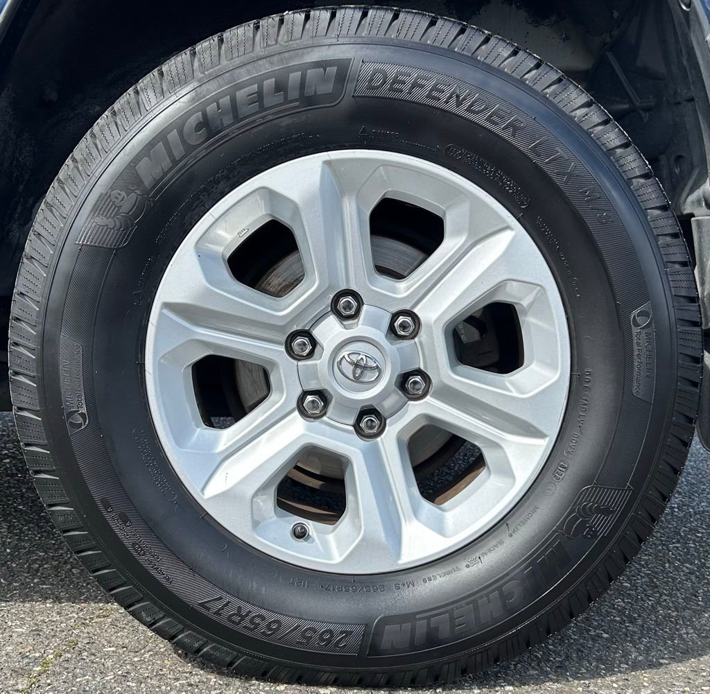 Used 2003 Toyota 4Runner Limited AWD/4WD image 26