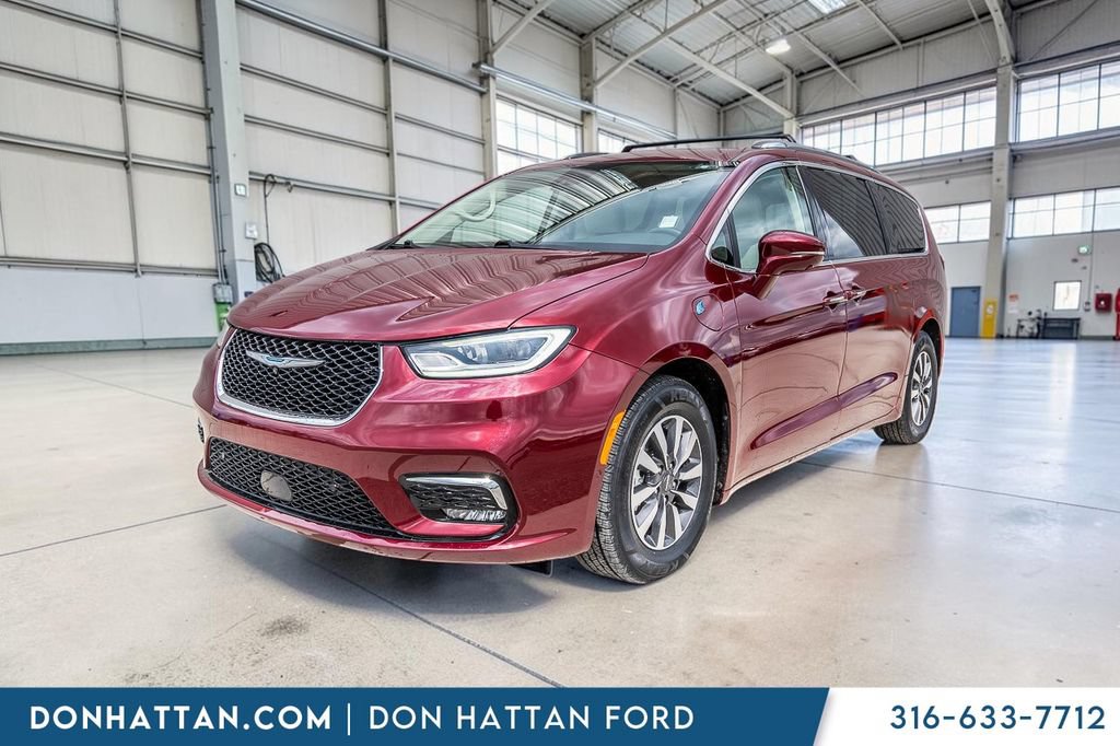 Used 2021 Chrysler Pacifica Touring-L FWD image 23