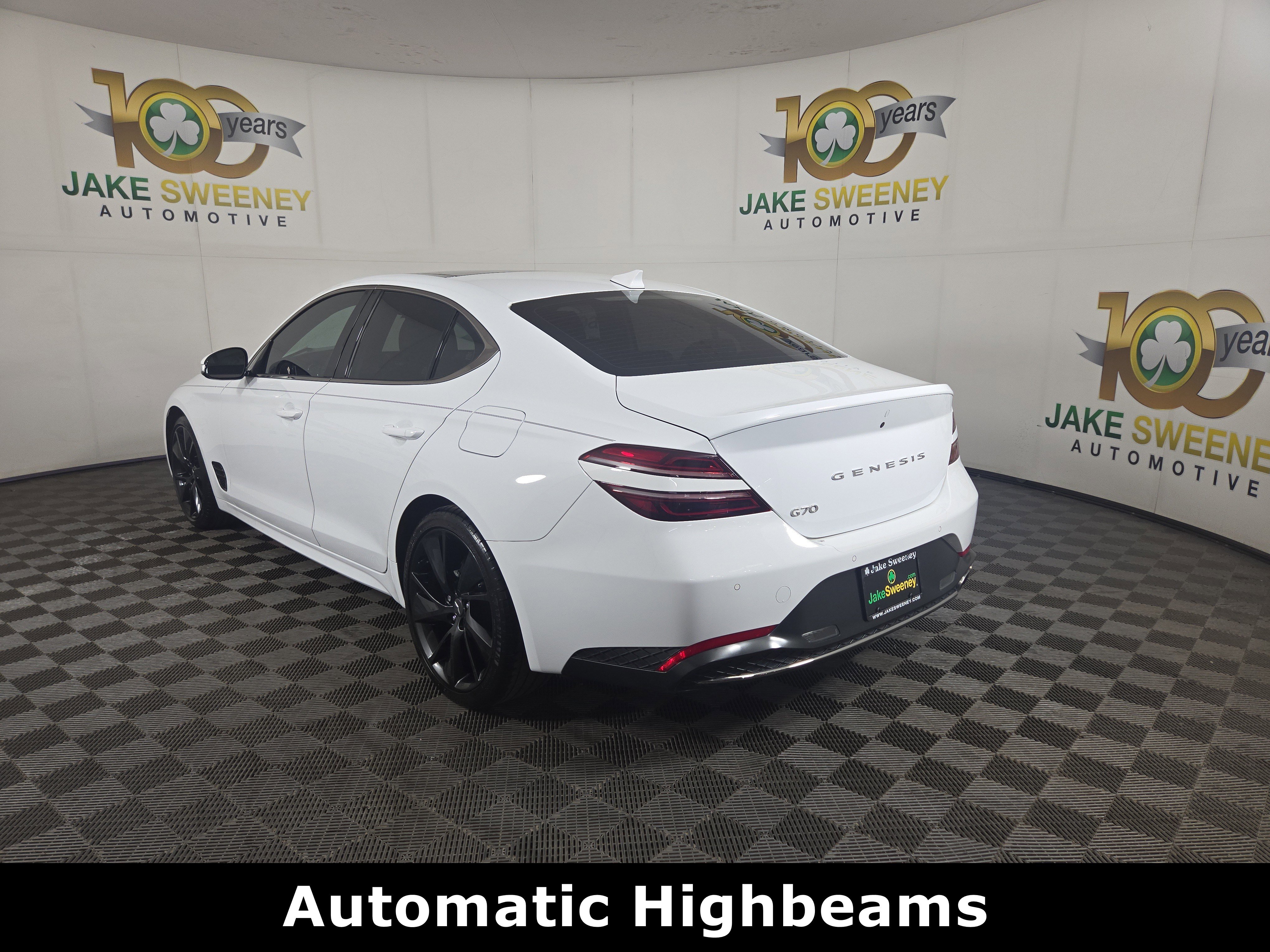 Used 2023 Genesis G70 2.0T w/ Sport Prestige Package RWD image 7