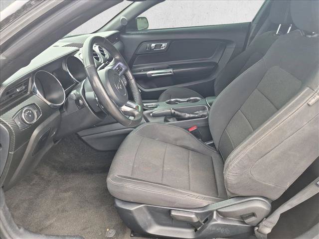 Used 2015 Ford Mustang Coupe RWD image 15
