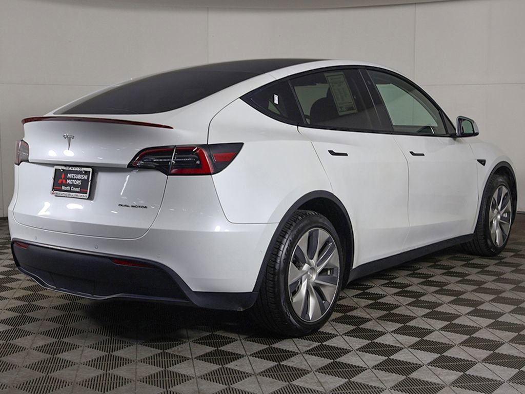 Used 2020 Tesla Model Y Long Range image 13