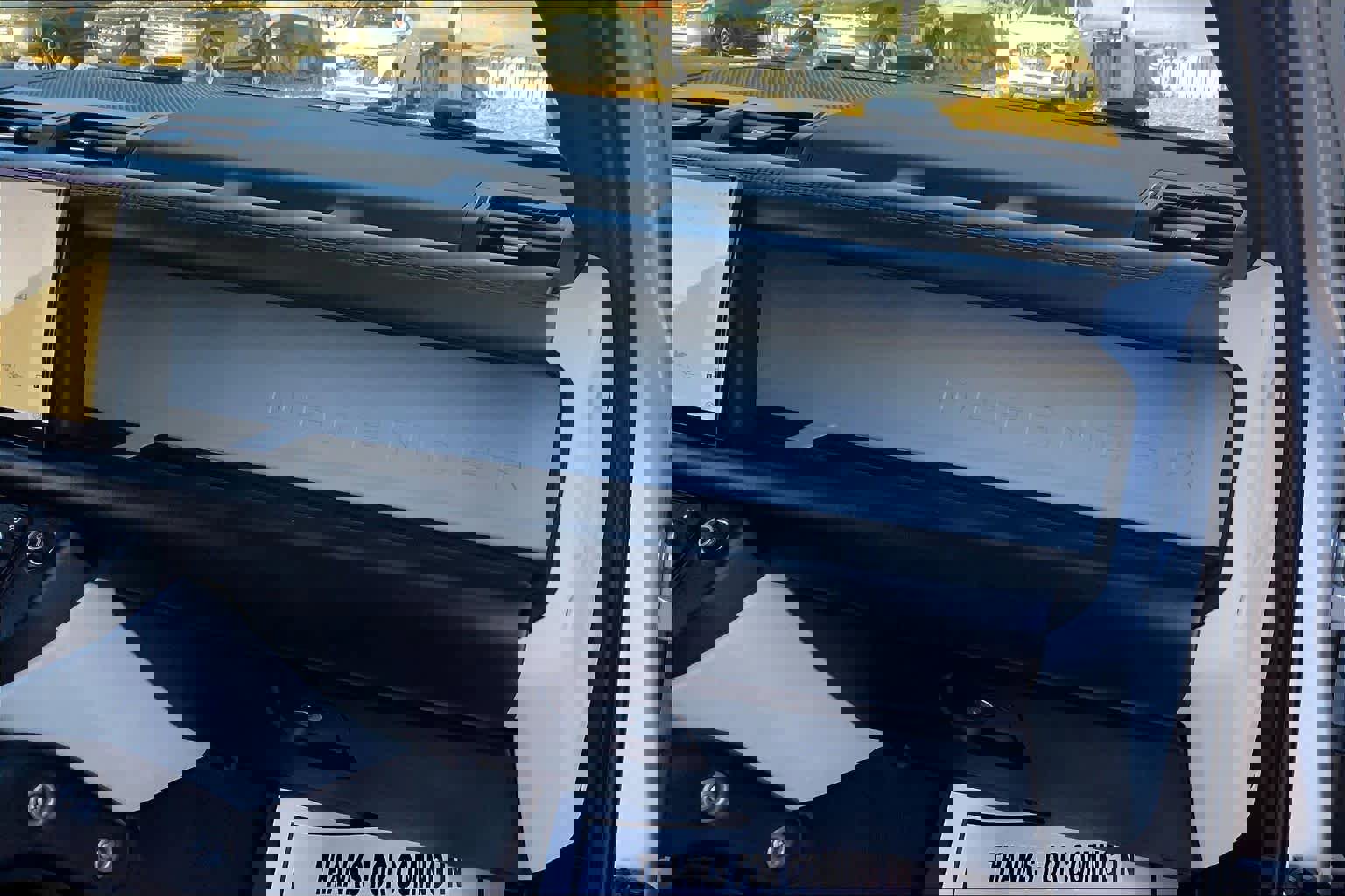 Certified 2023 Land Rover Defender 130 X-Dynamic SE image 35