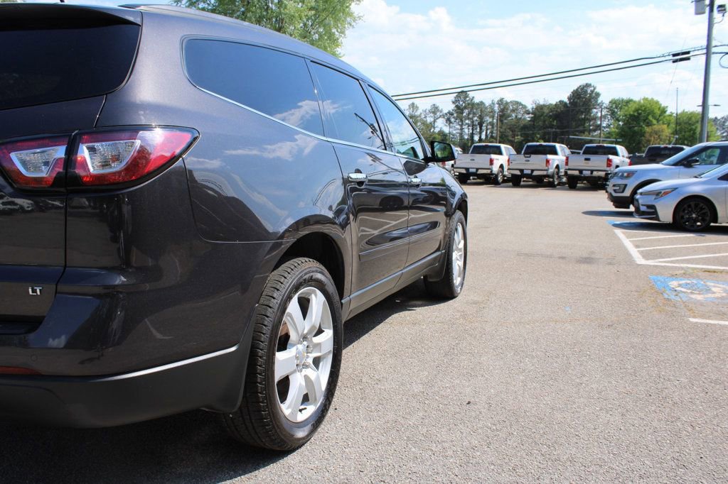 Used 2017 Chevrolet Traverse LT w/ Style and Technology Package AWD/4WD image 31