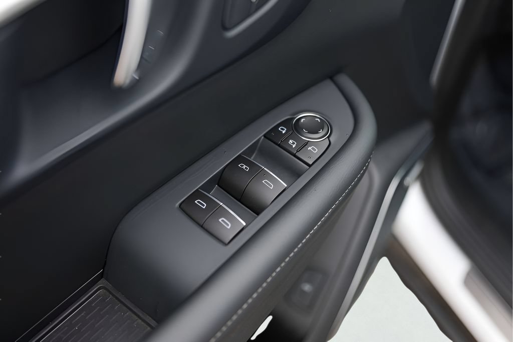 Used 2026 Buick Enclave Sport Touring FWD image 23