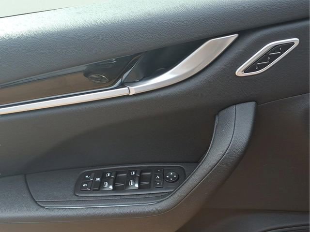 Used 2023 Maserati Levante Modena AWD/4WD image 16