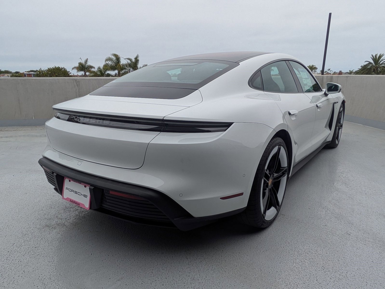 New 2025 Porsche Taycan image 9