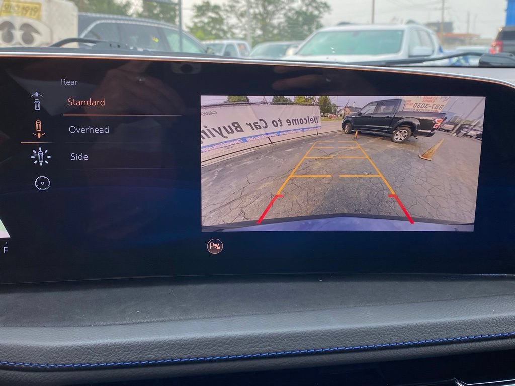 Used 2025 Cadillac XT4 Sport w/ LPO, Floor Liner Package AWD/4WD image 29