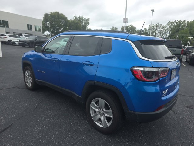 Used 2022 Jeep Compass Latitude w/ Convenience Group AWD/4WD image 7