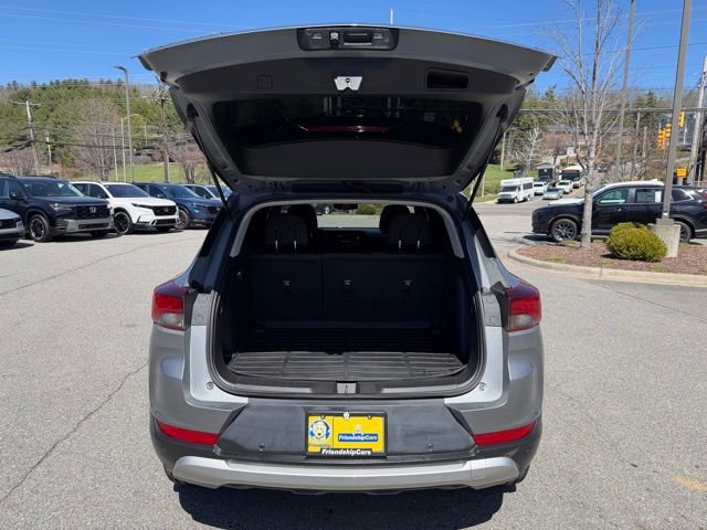 Used 2024 Chevrolet TrailBlazer LT w/ LT Cold Weather Package image 32