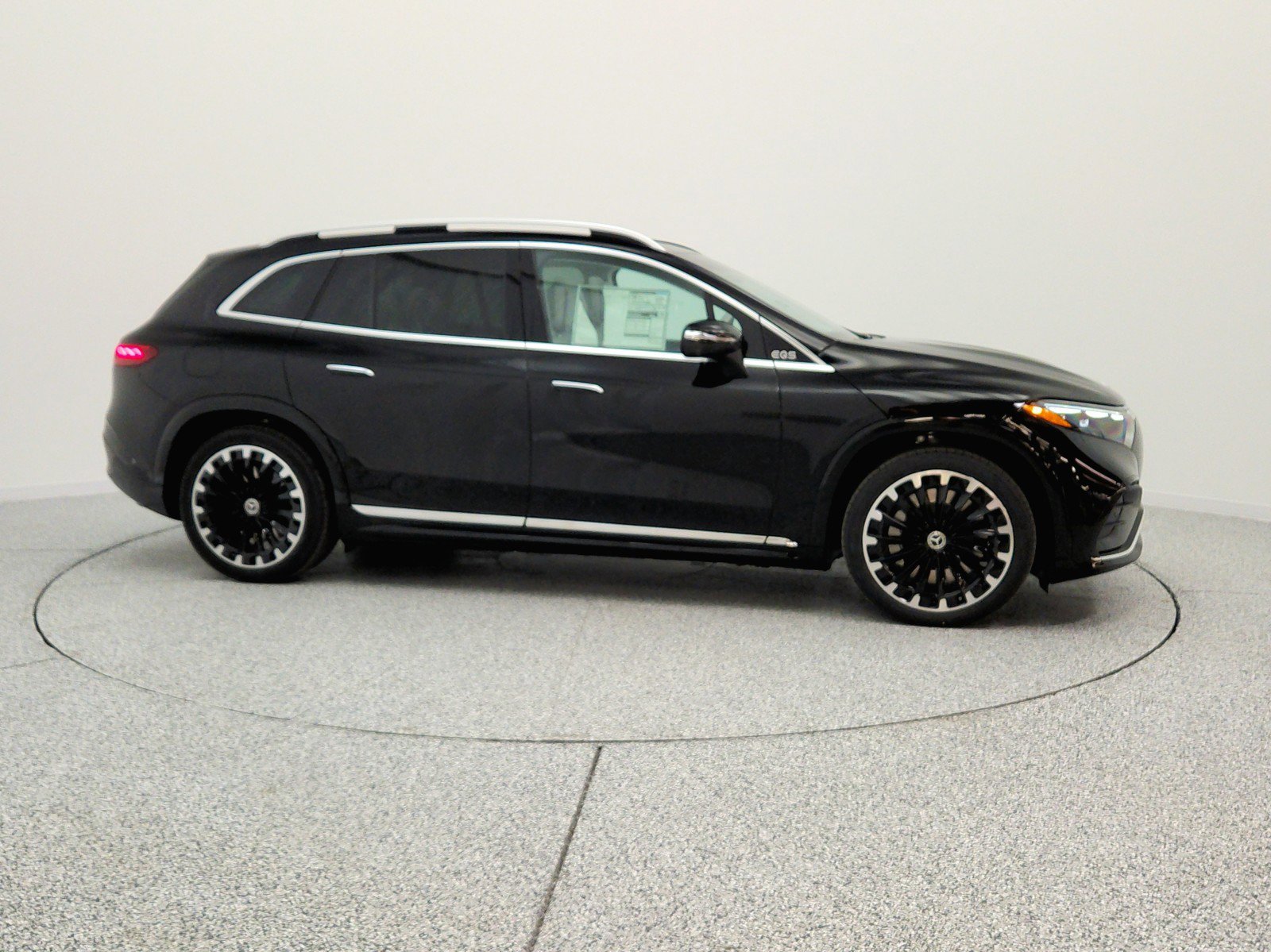 New 2026 Mercedes-Benz EQS 400 4MATIC SUV image 4