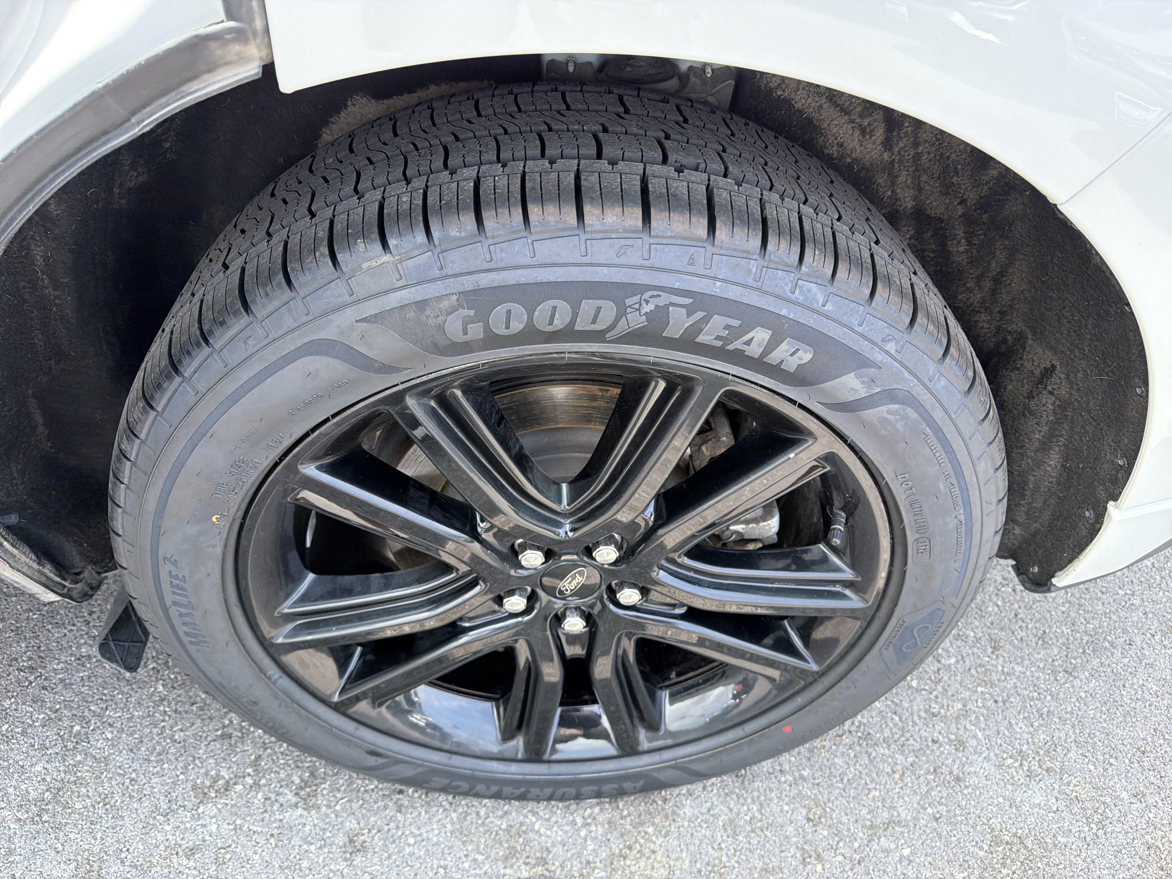 Used 2023 Ford Edge ST-Line AWD/4WD image 13