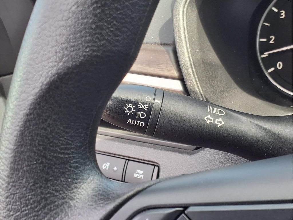 Used 2025 Nissan Altima 2.5 SV FWD image 20