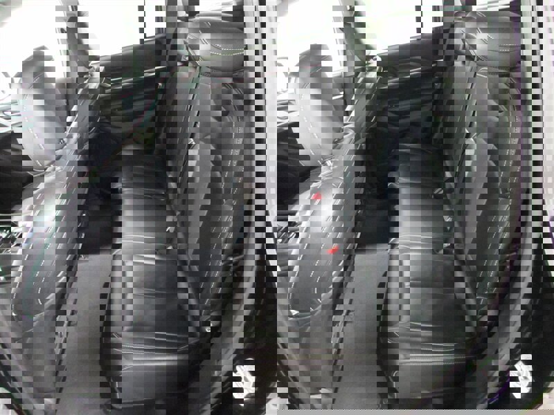 Used 2023 Jeep Grand Cherokee Limited image 37