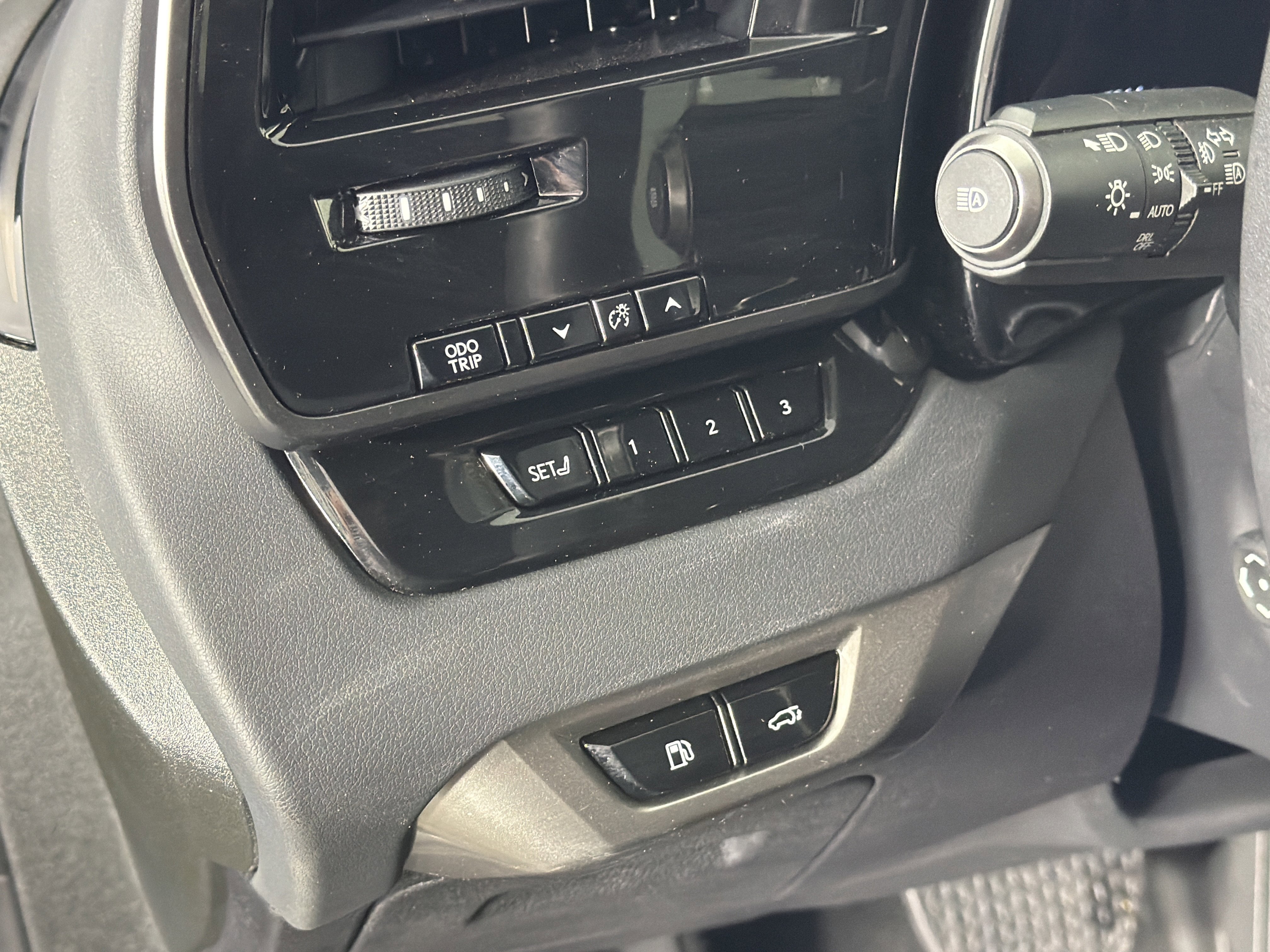 Used 2025 Lexus RX 350 Premium w/ Convenience Package AWD/4WD image 9