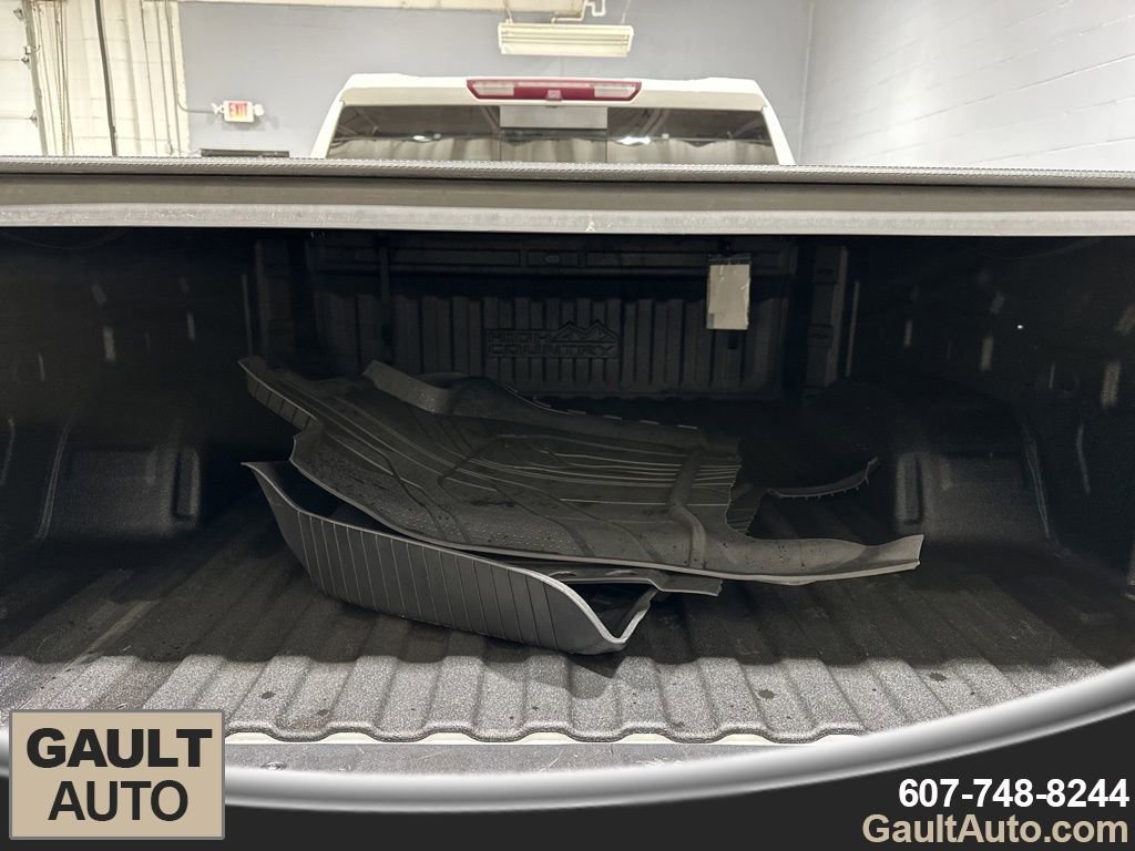 Used 2019 Chevrolet Silverado 1500 High Country w/ Technology Package image 16